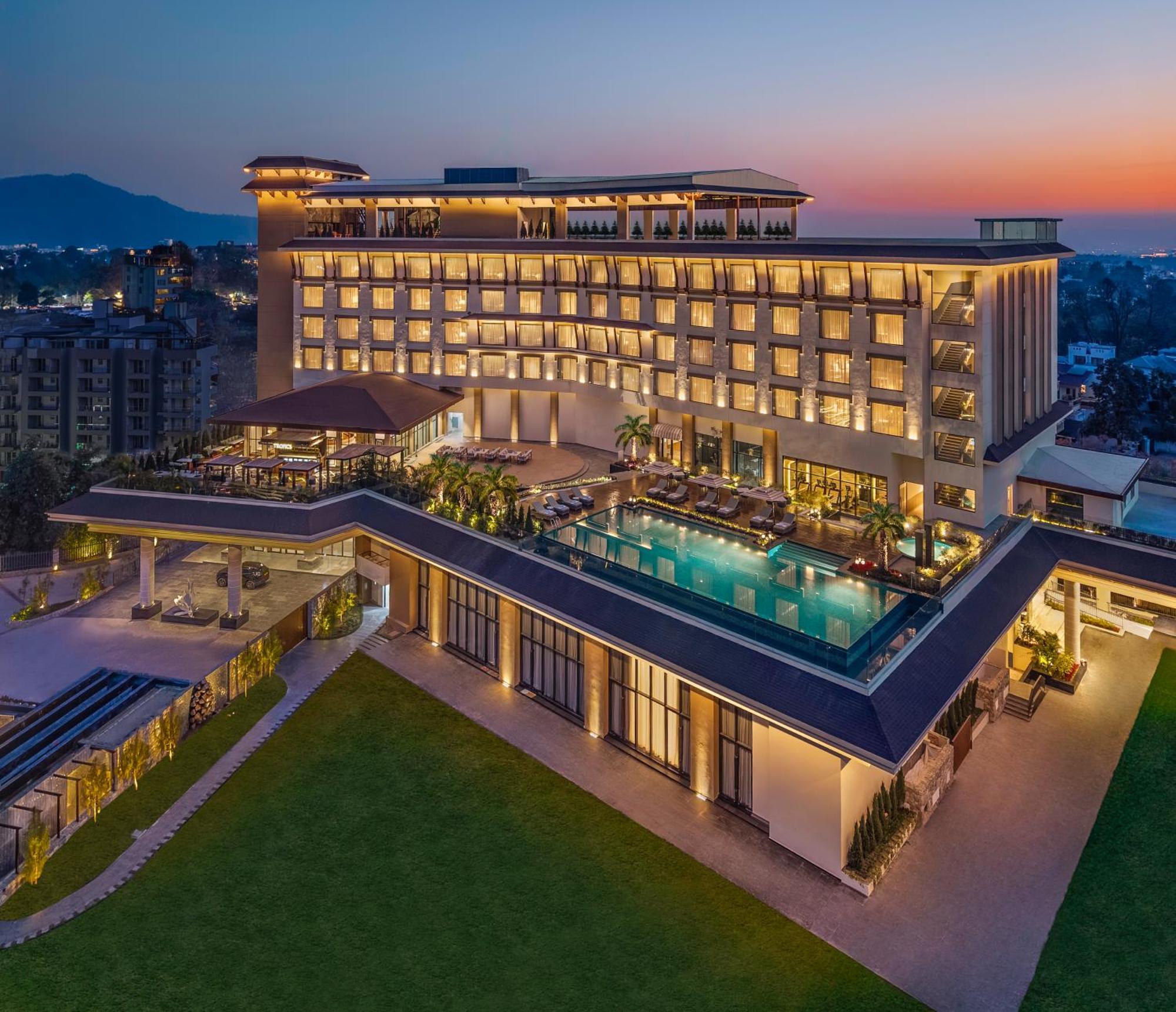 Hotel Taj Mussoorie Foothills, Dehradun Exterior foto