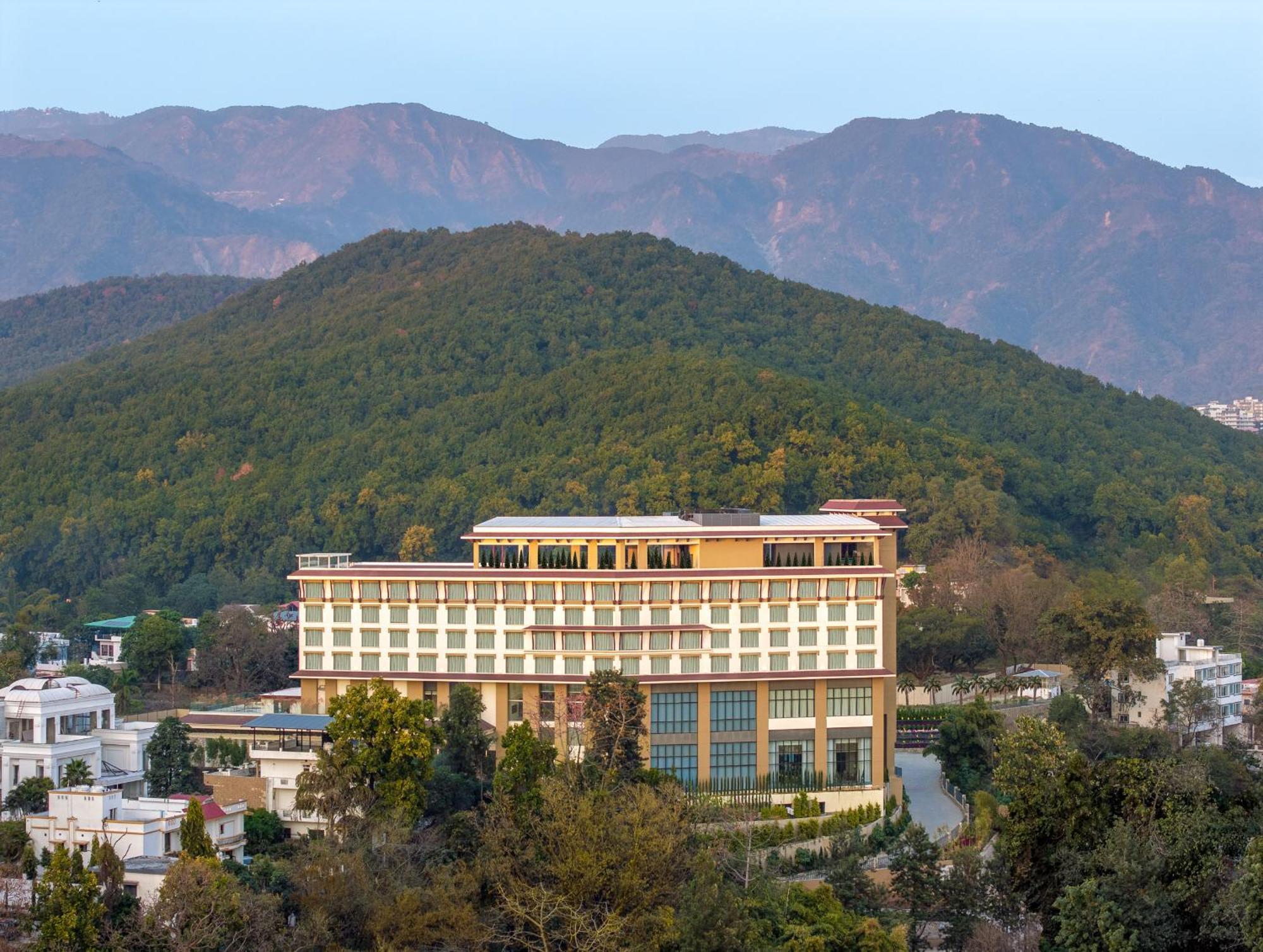Hotel Taj Mussoorie Foothills, Dehradun Exterior foto