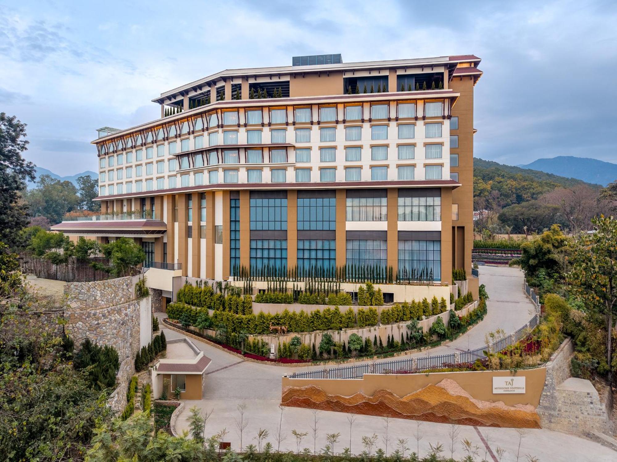 Hotel Taj Mussoorie Foothills, Dehradun Exterior foto