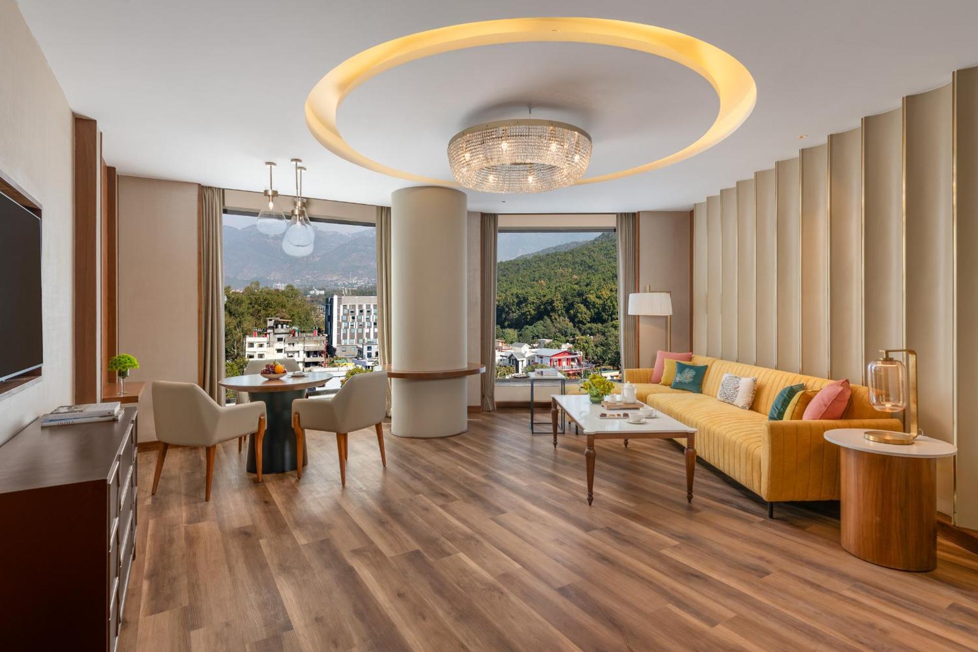 Hotel Taj Mussoorie Foothills, Dehradun Exterior foto